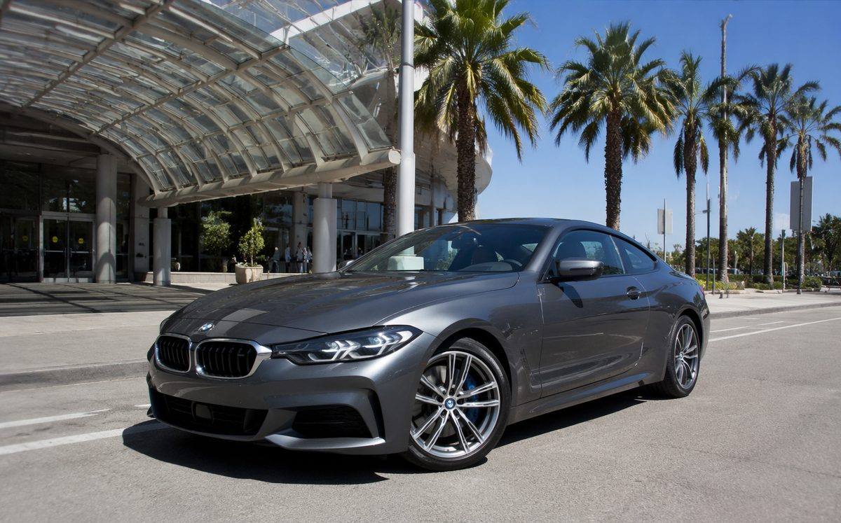 BMW 4 (серый)