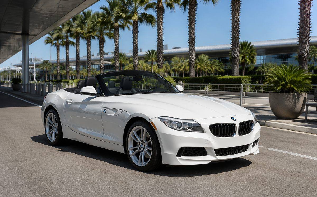 Аренда БМВ З4 (BMW Z4) в Сочи — кабриолет, 2 мест, подача в аэропорт Адлер