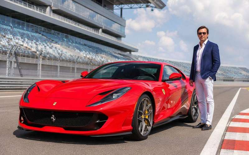 812 Superfast на треке